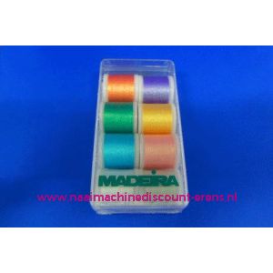 Madeira Supertwist Metallic 8 x 200 M - 3246